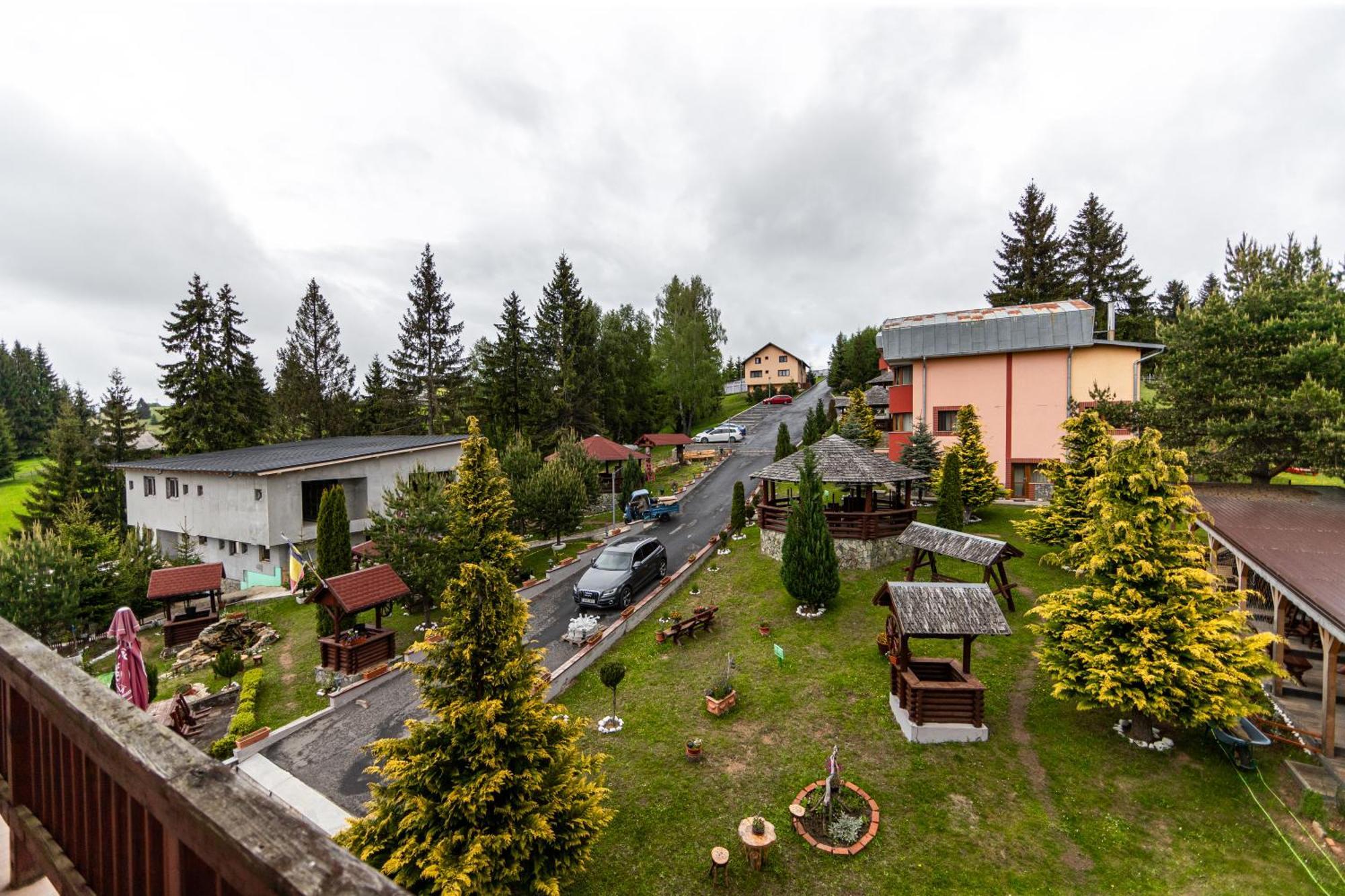 Resort Europark Fundata Zewnętrze zdjęcie